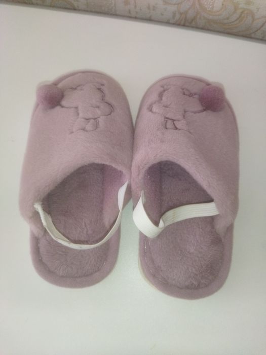 Капці для дівчинки