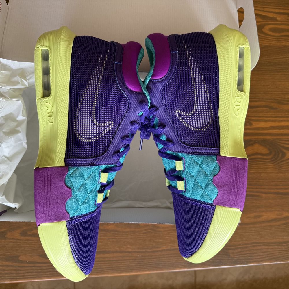 Нові Баскетбольні кросівки Nike Lebron Witness Vlll ( Розмір 47.5)