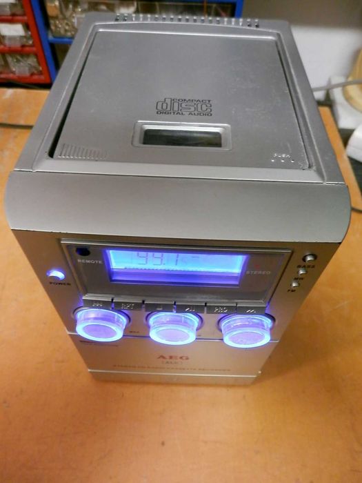 Sprzedam wieżę AEG ALC bez kolumn i pilota