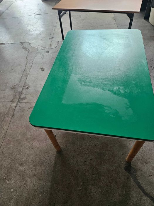 Stolik do przedszkola 118 x 75 x 40-52  zielony