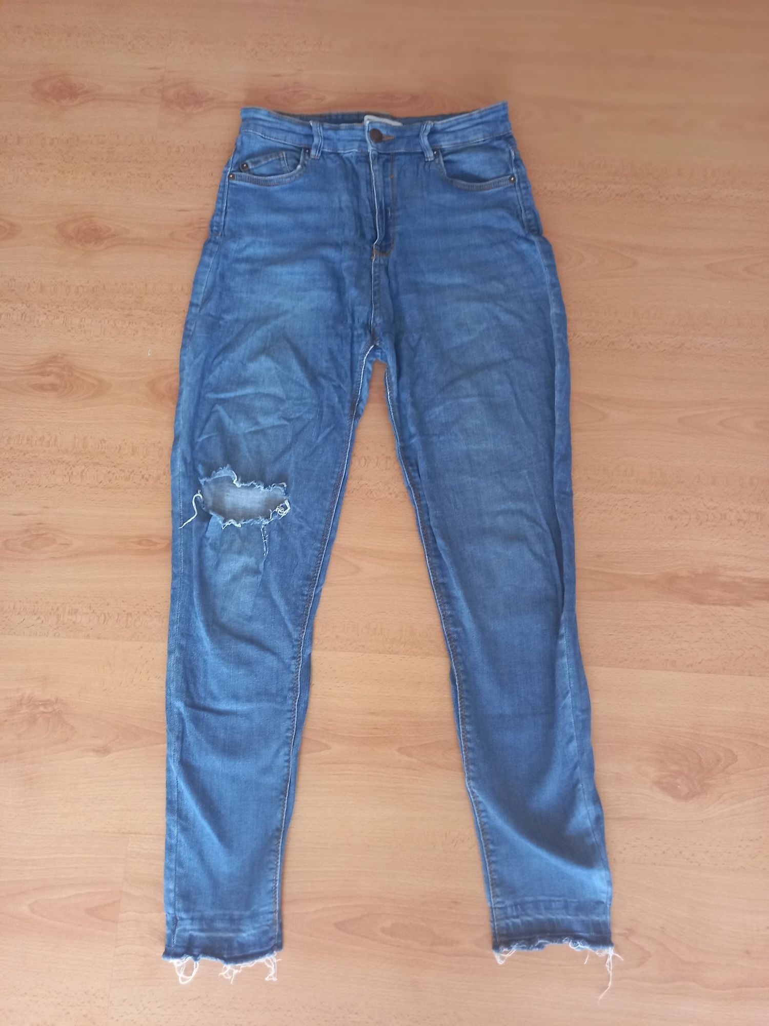 Spodnie jeansowe, r. XS  Pull&Bear