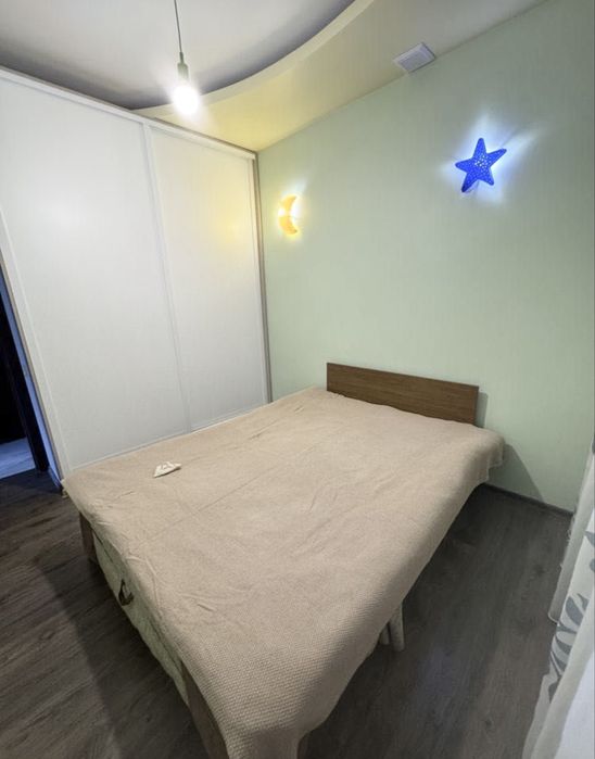 Здається будинок лівий берег , Дніпро