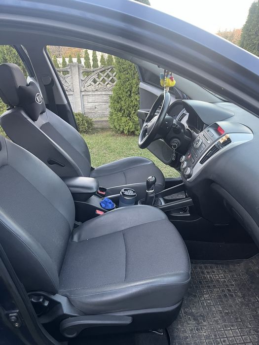 Kia Ceed 2009 рік