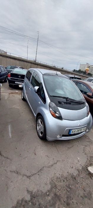 Ремонтую mitsubishi imiev