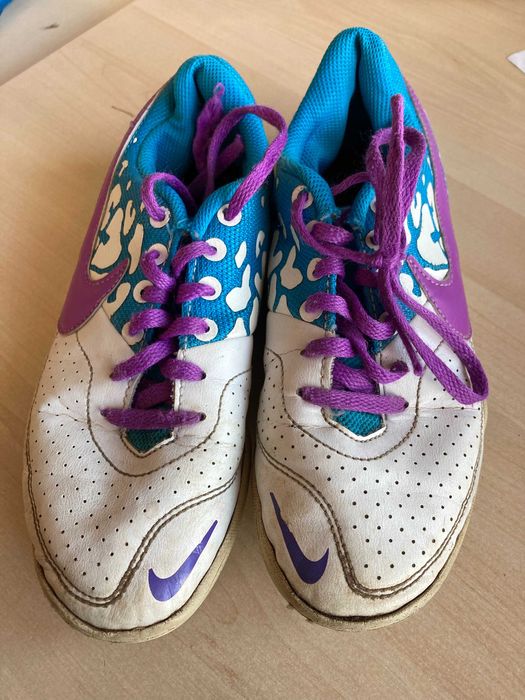 Buty halówki Nike 35