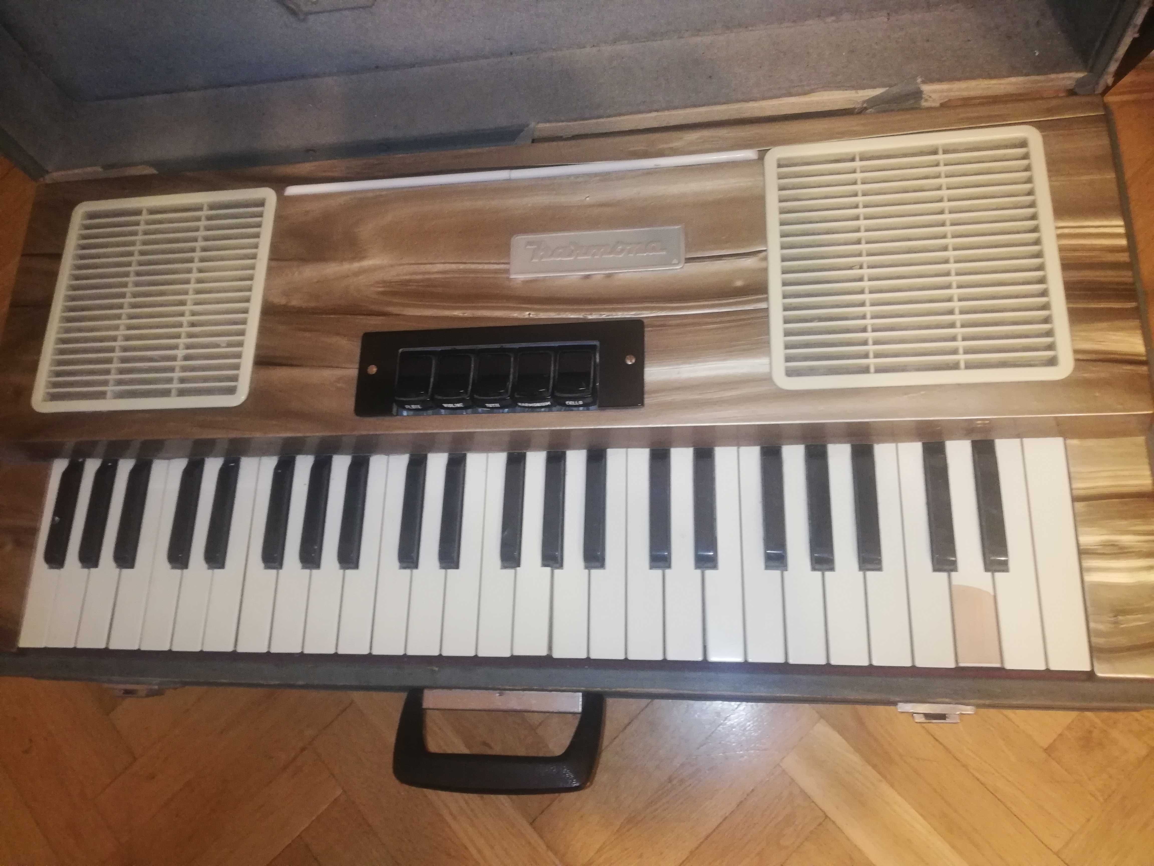 Organy elektryczne przenośne w walizce - Harmona