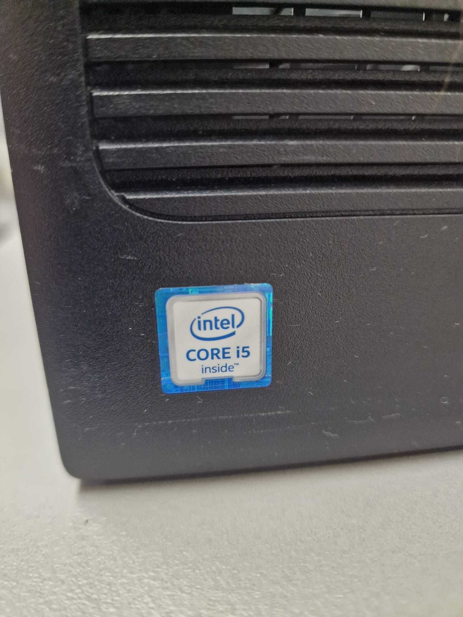 Computador HP i5 com 16GB de memória disco SSD 250GB - Windows11