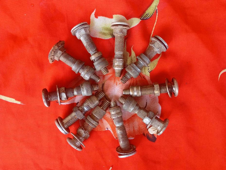 Нипели велосипедные