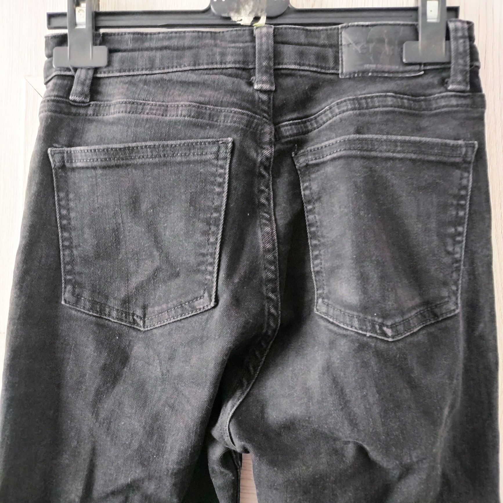 Jeansy czarne szare Bershka 34 xs flary dzwony