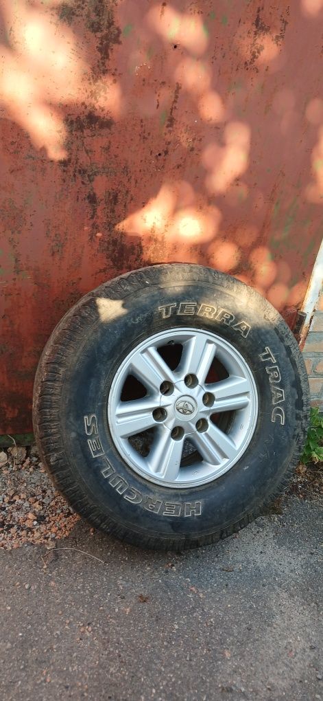 Продам нові автошини для джипа