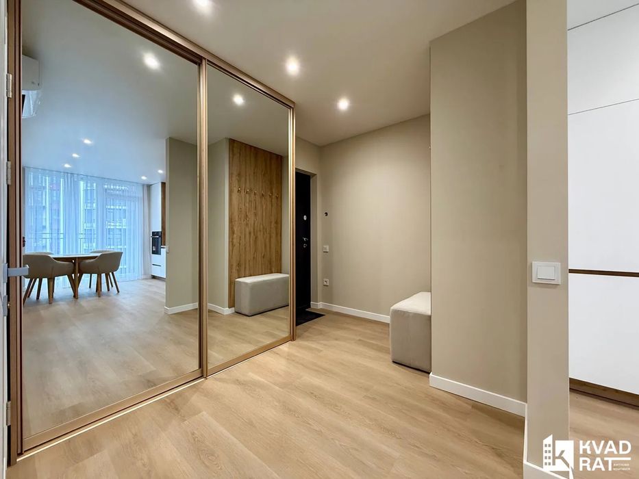 Перша здача ! 1км квартира з балконом !