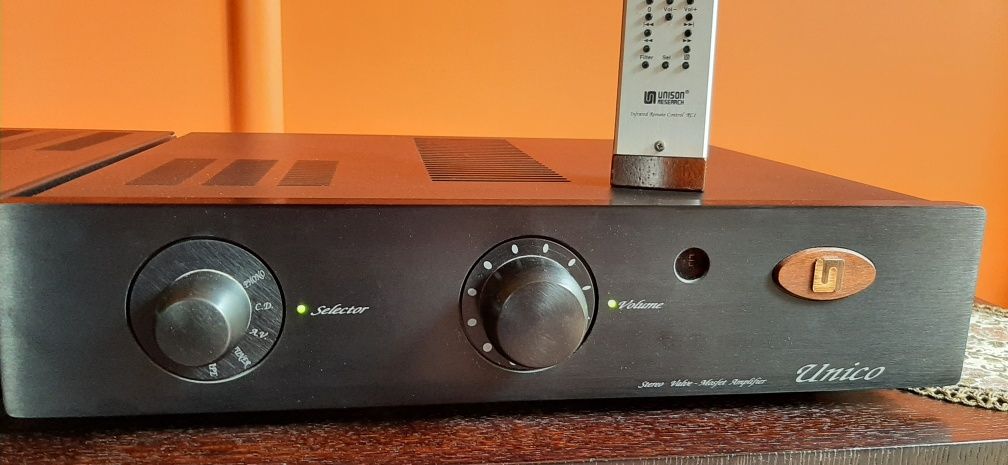 Wzmacniacz Unison research UNICO i CD Player