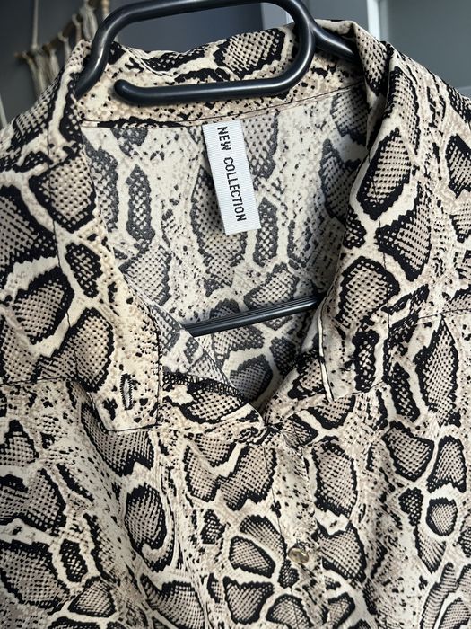 Koszula w wężową skórkę z wiązaniem