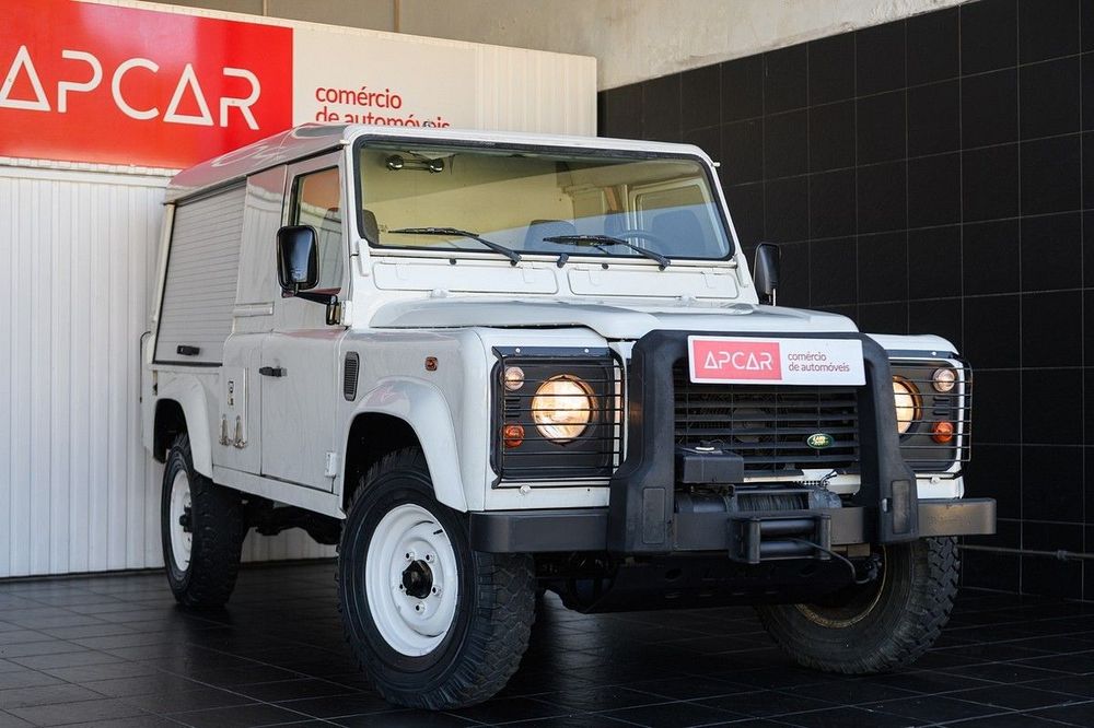 Land Rover Defender 90 SW 2.5 Td5 E