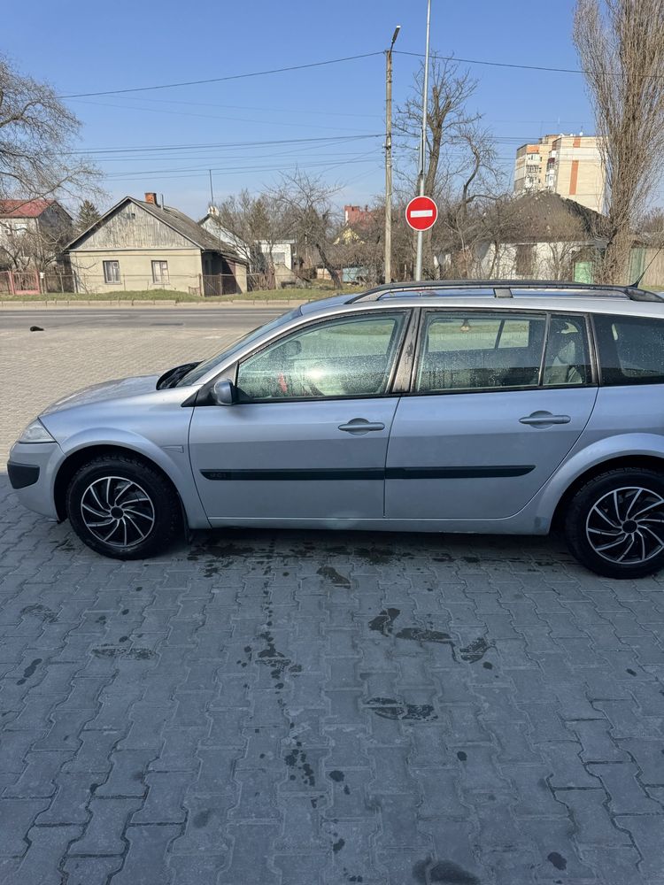 Megan в ідеалііі