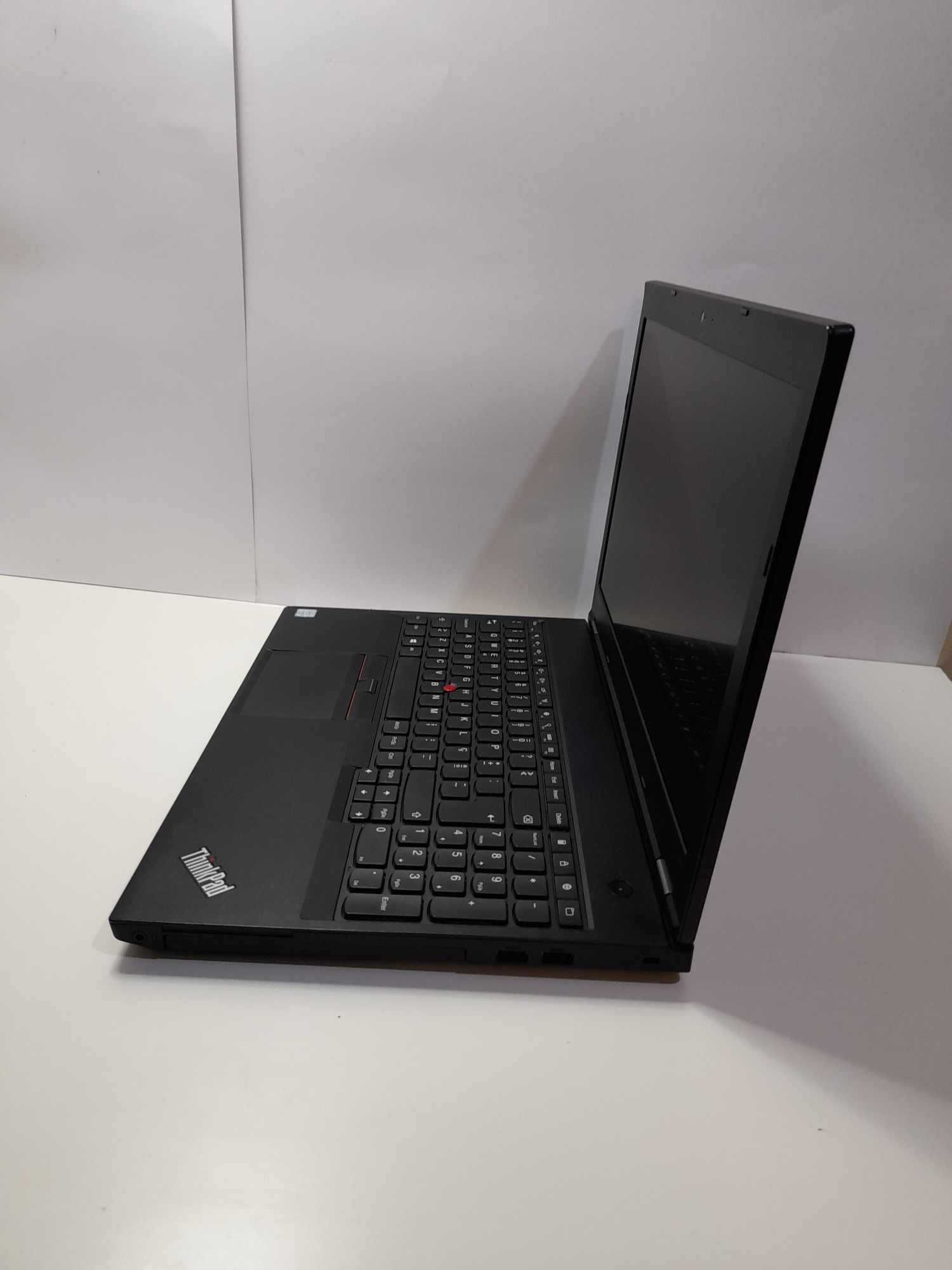 Lenovo L560 -- Intel Core i5 / 8Gb / SSD 240Gb / Full HD