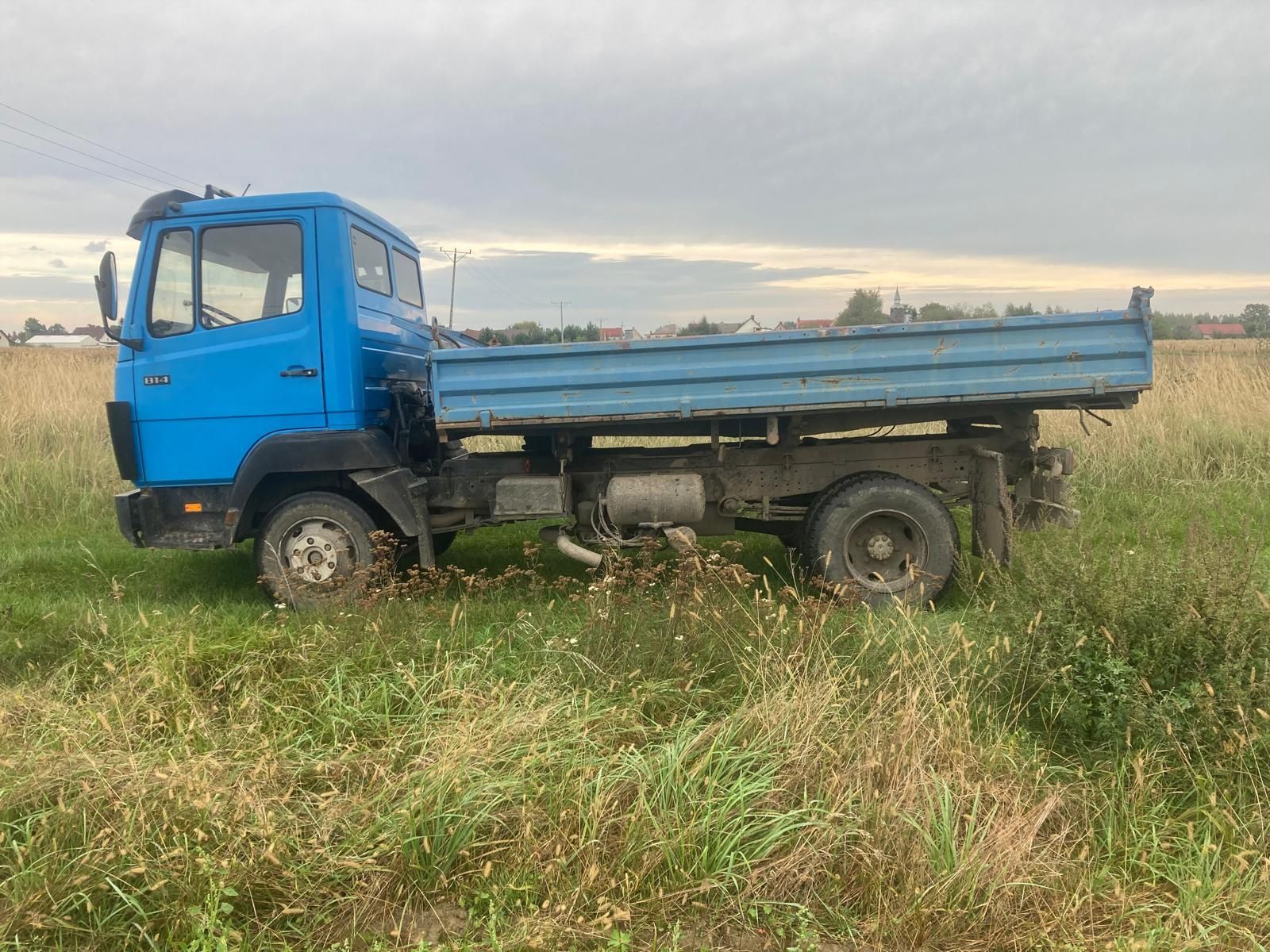 Wywrotka mercedes 814