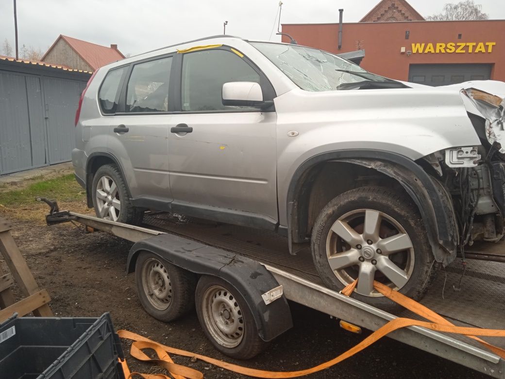 Nissan x-trail 07-013 2.0dci części zamienne