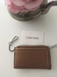 Portfel, etui  na karty firmy Calvin Klein z RFID