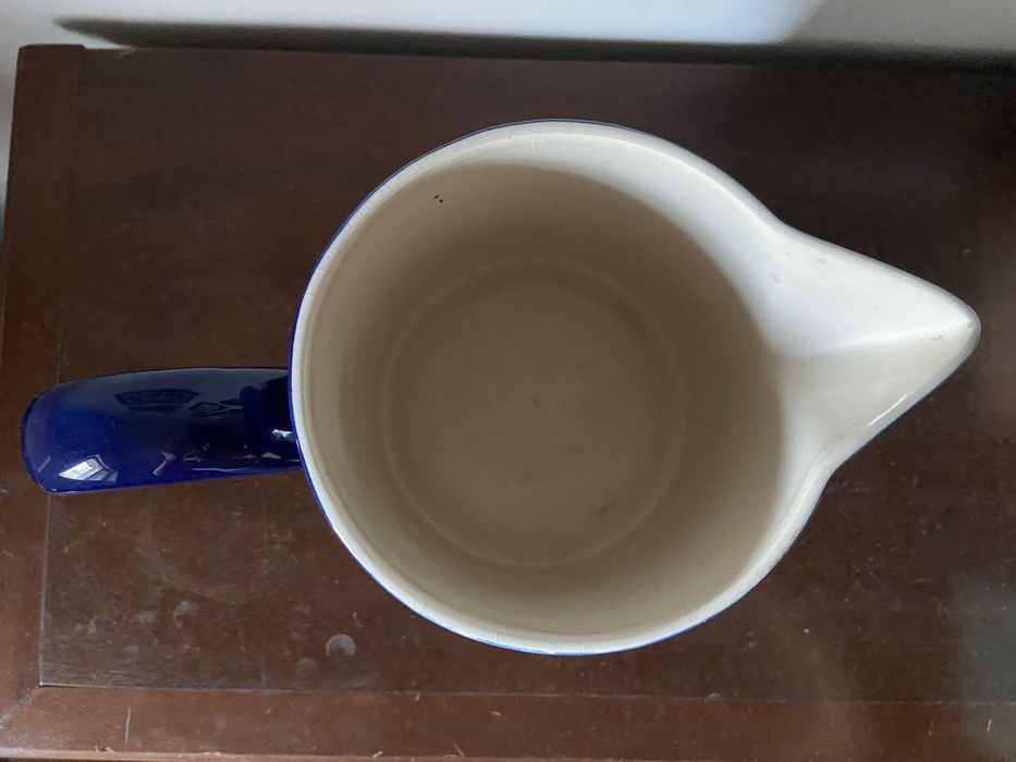 Jarra de loiça azul