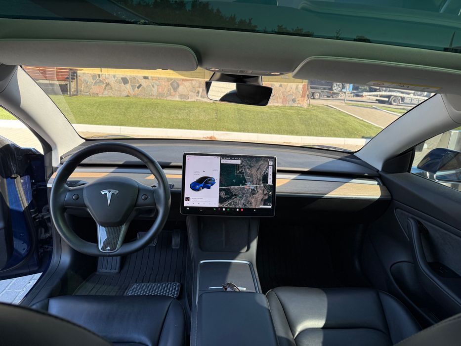 Продам Tesla 3 dual motor Europa