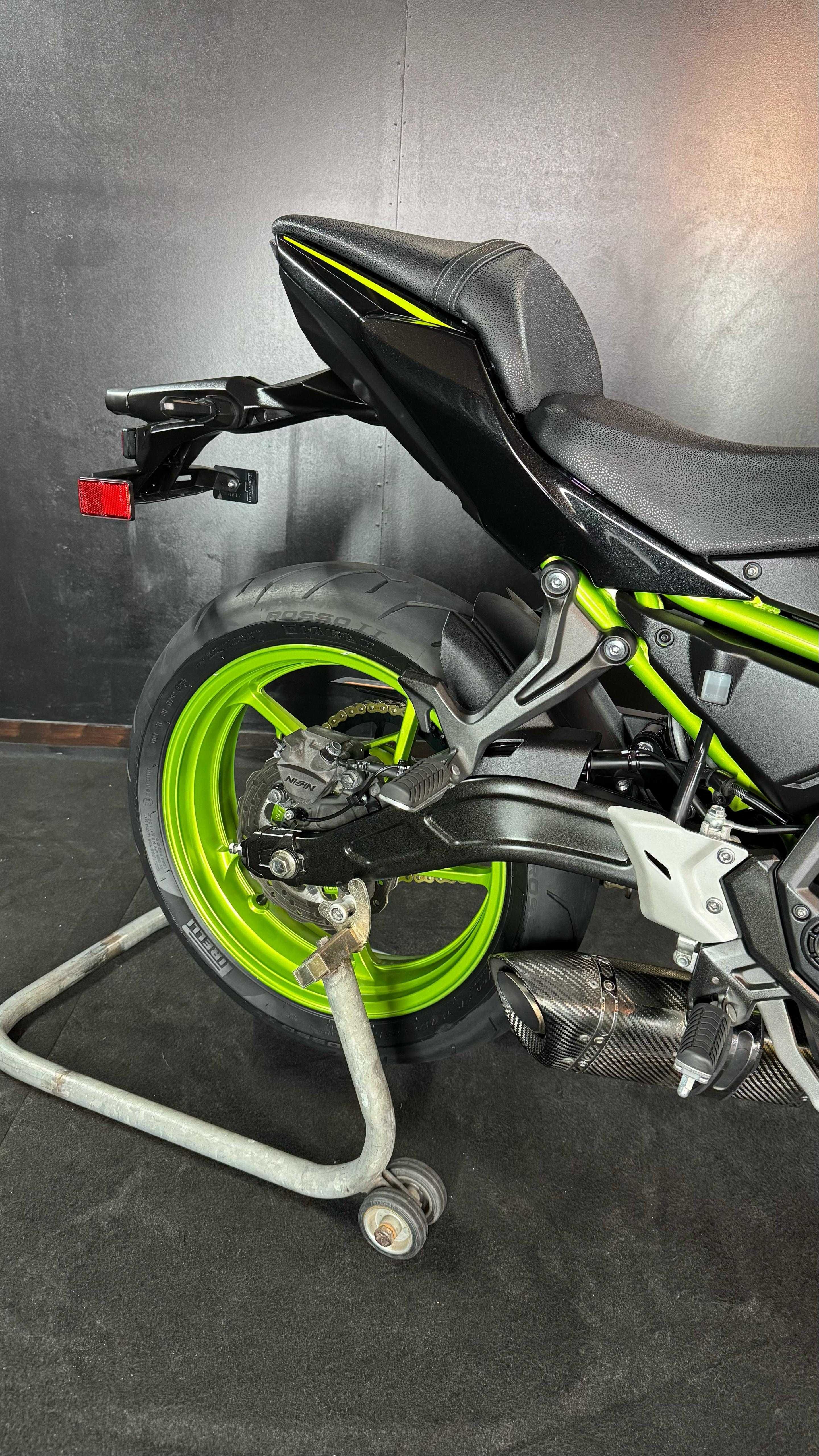 KAWASAKI Z650 ACEITAMOS RETOMAS