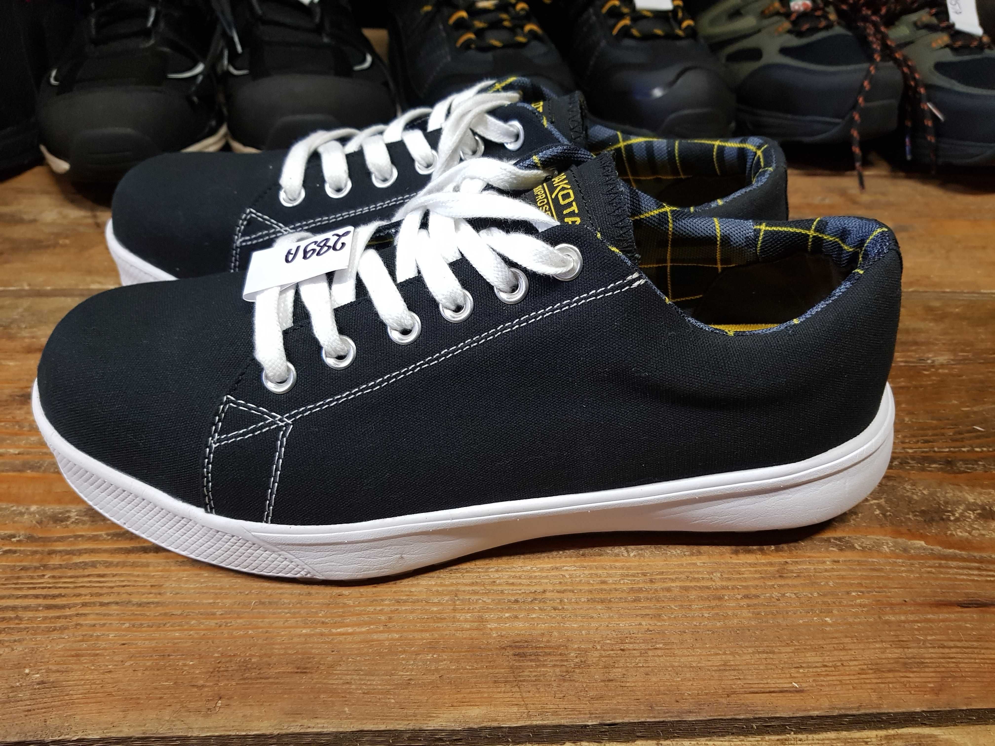 Buty robocze DAKOTA rozm 45 wkł 31 cm S3