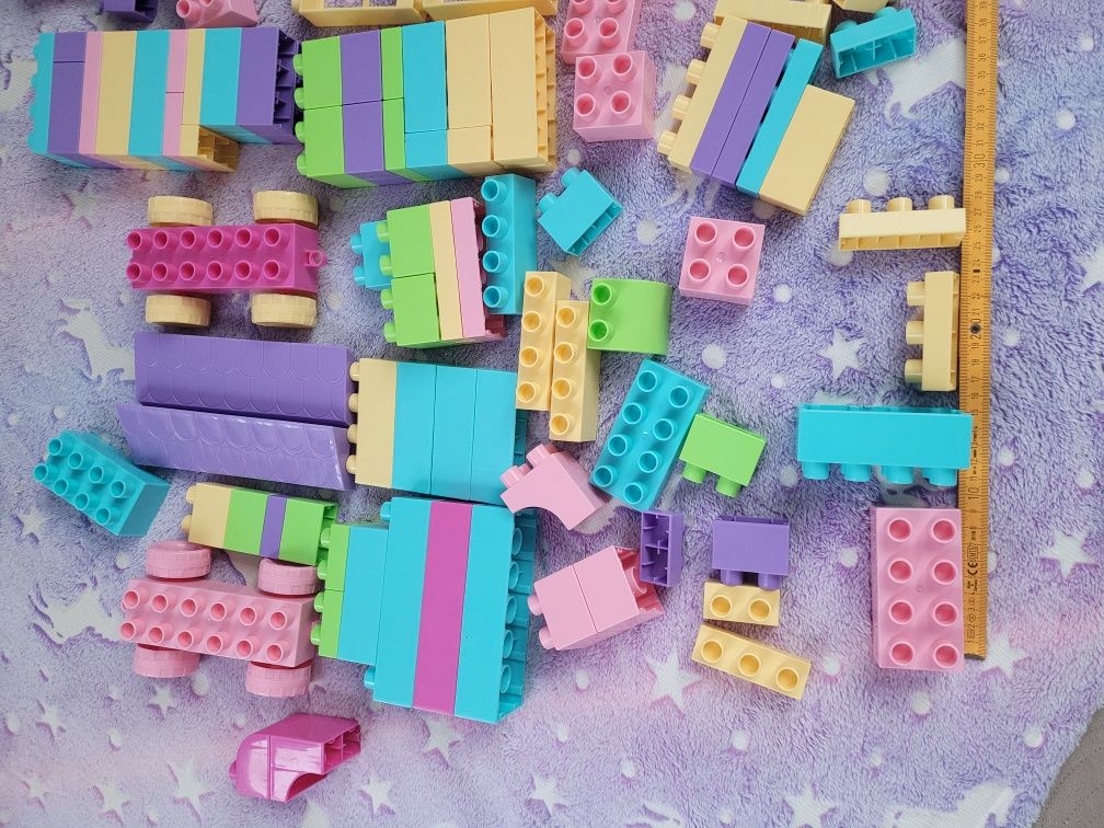 Wader, Blocks, zestaw niepełny bez pojemnika ok. 130 elementow, Różowe