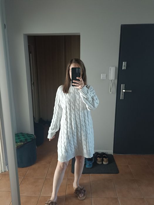 Długi sweter, sukienka sweterkowa, pół golf, oversize, rozmiar S / 36