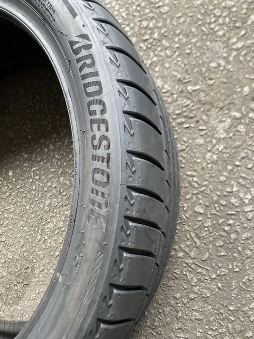 Pneus 225/40/19 Bridgestone Turanza T005 MO