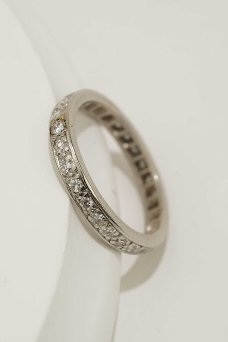 Złoty pierścionek z brylantami 0.32 ct