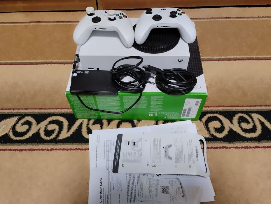 Продаю Xbox series S