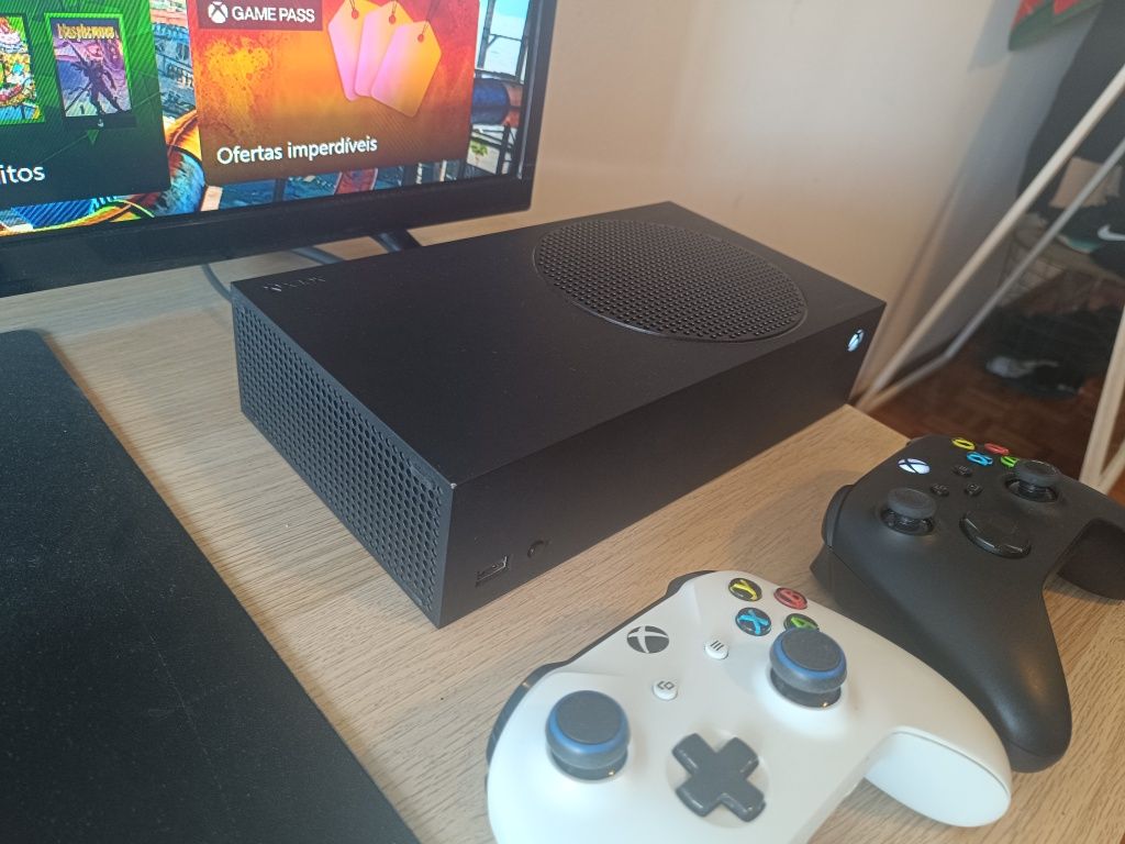 Xbox series s 1TB Carbon Black