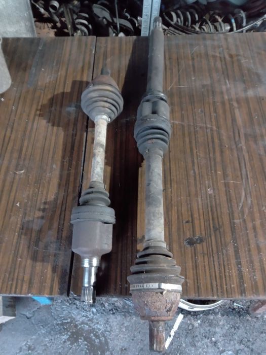 Półoś Lewa lub Prawa Ford Focus MK2 Lift 1.8 TDCI 115km Manual itp.