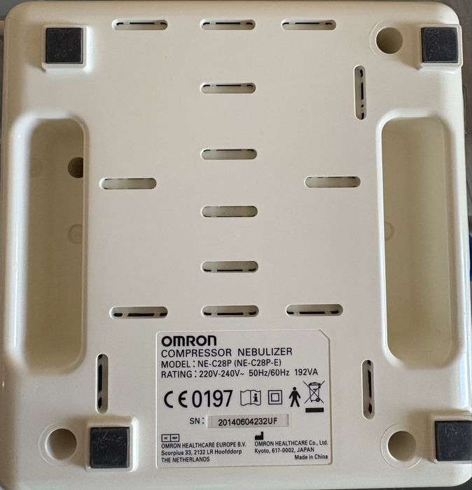 Небулайзер інгалятор компресорний Omron NE-C28P + подарунок Спейсер