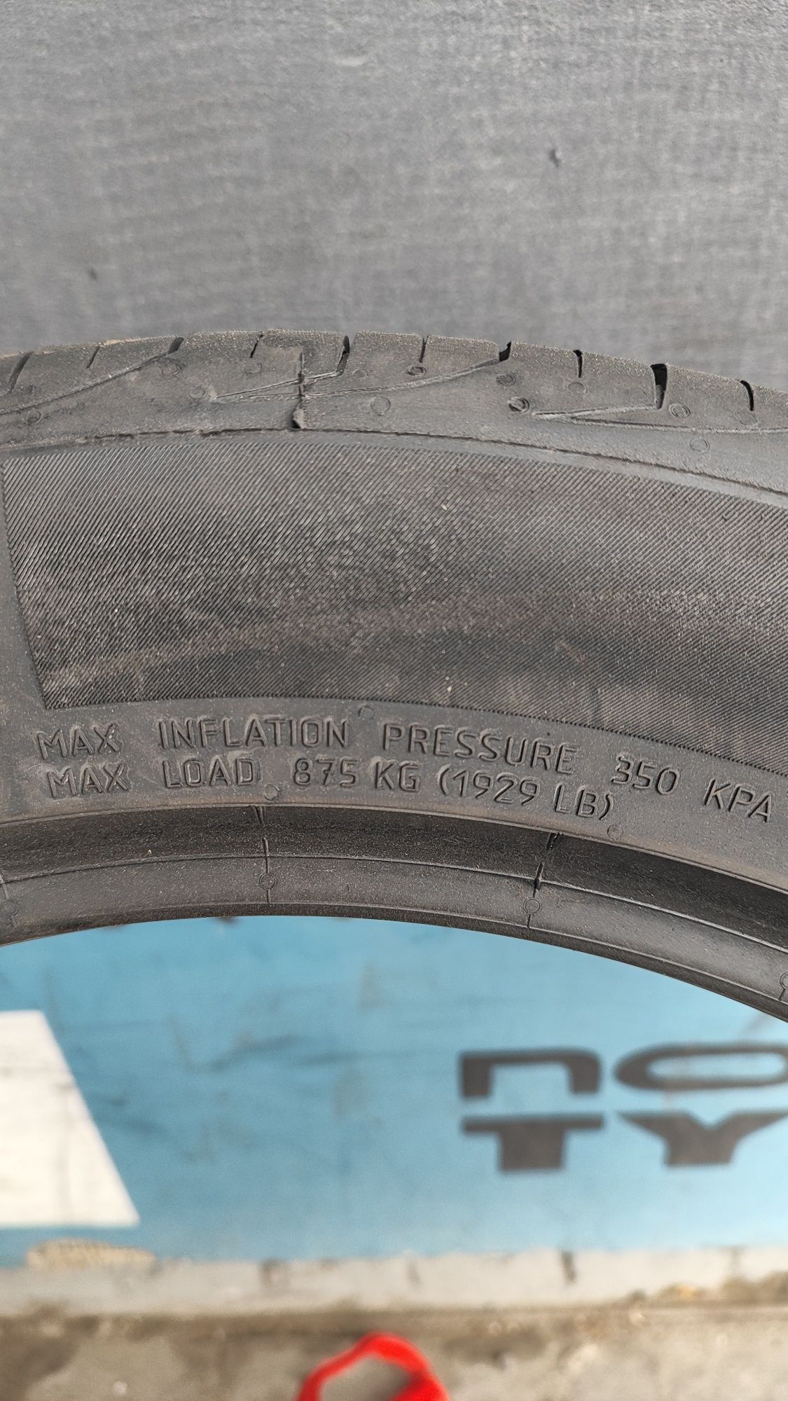 Шини Continental літні 255/45 R18