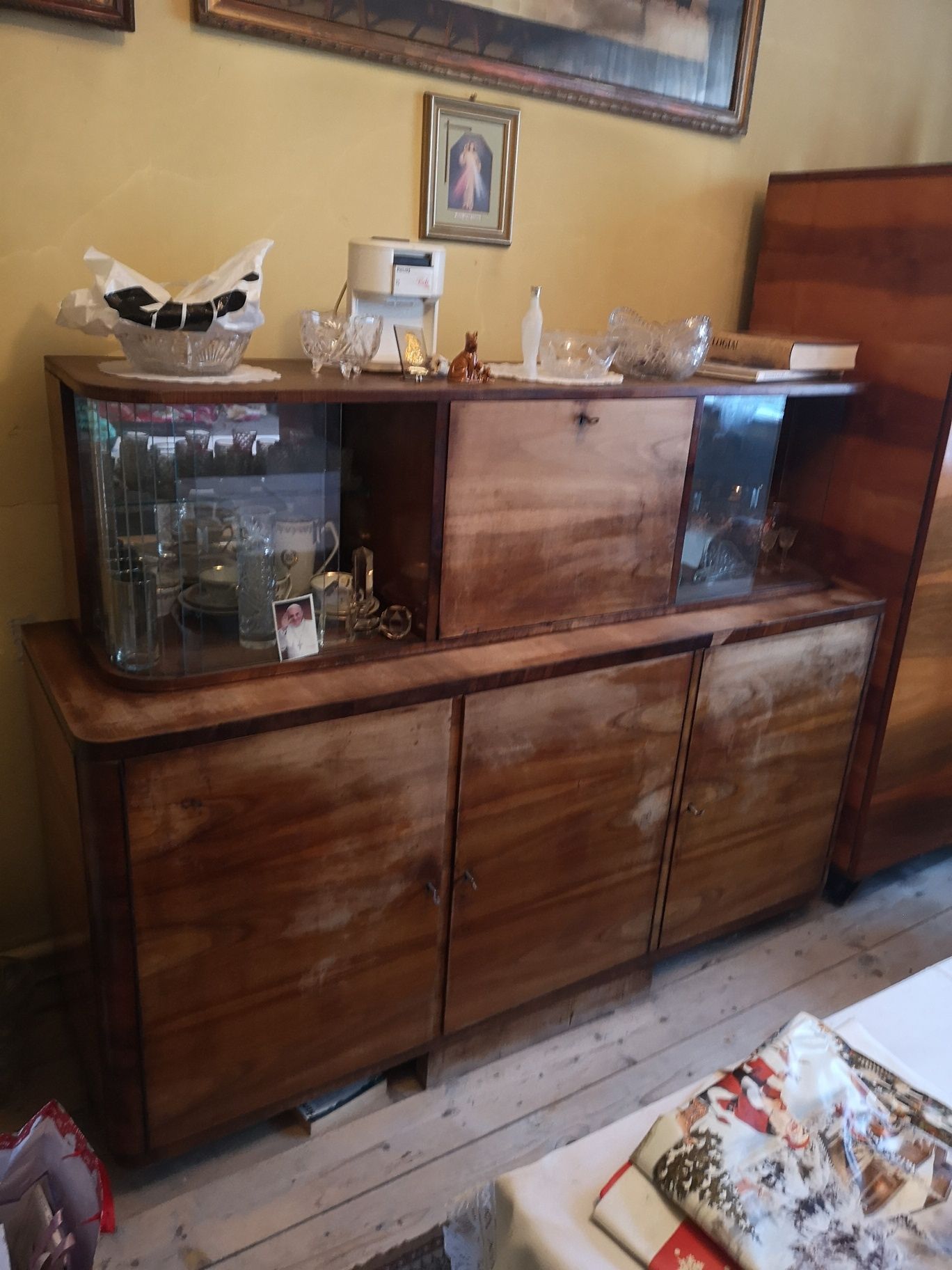 Kredens drewniany lata 60te
