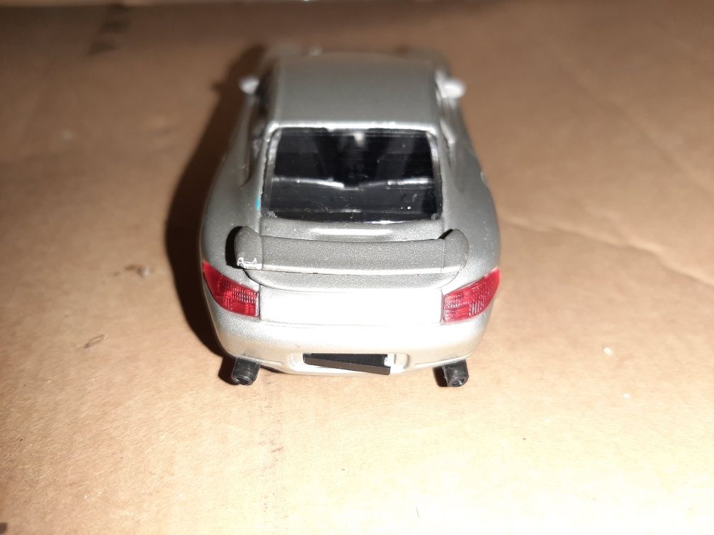 Porsche 911 carrera 1/43