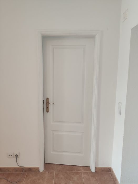 Porta com Armação (direita) 75cm*200cm