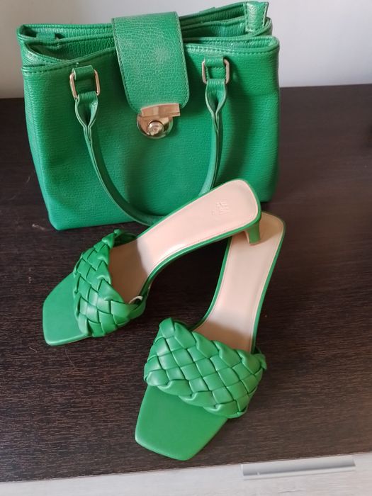 Сумка женская зеленая босоножки 42 размер