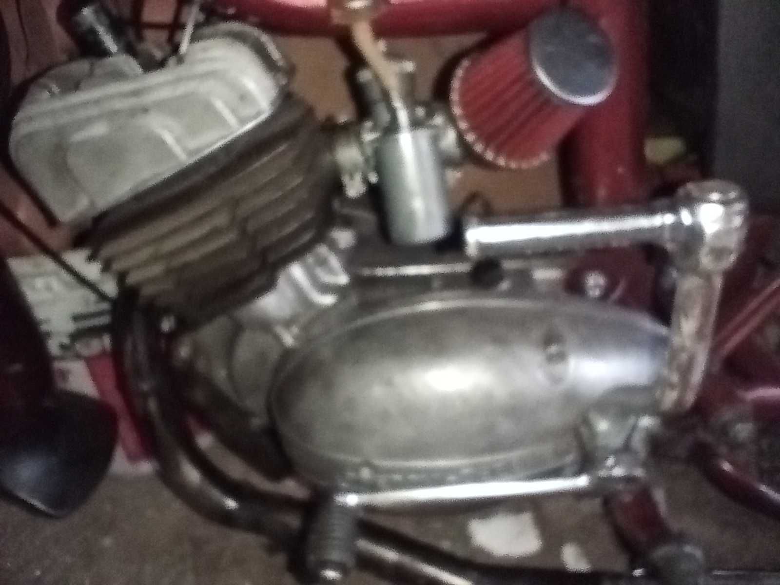 Wsk 125 silnik na chodzie jeżdżący stan bdb
