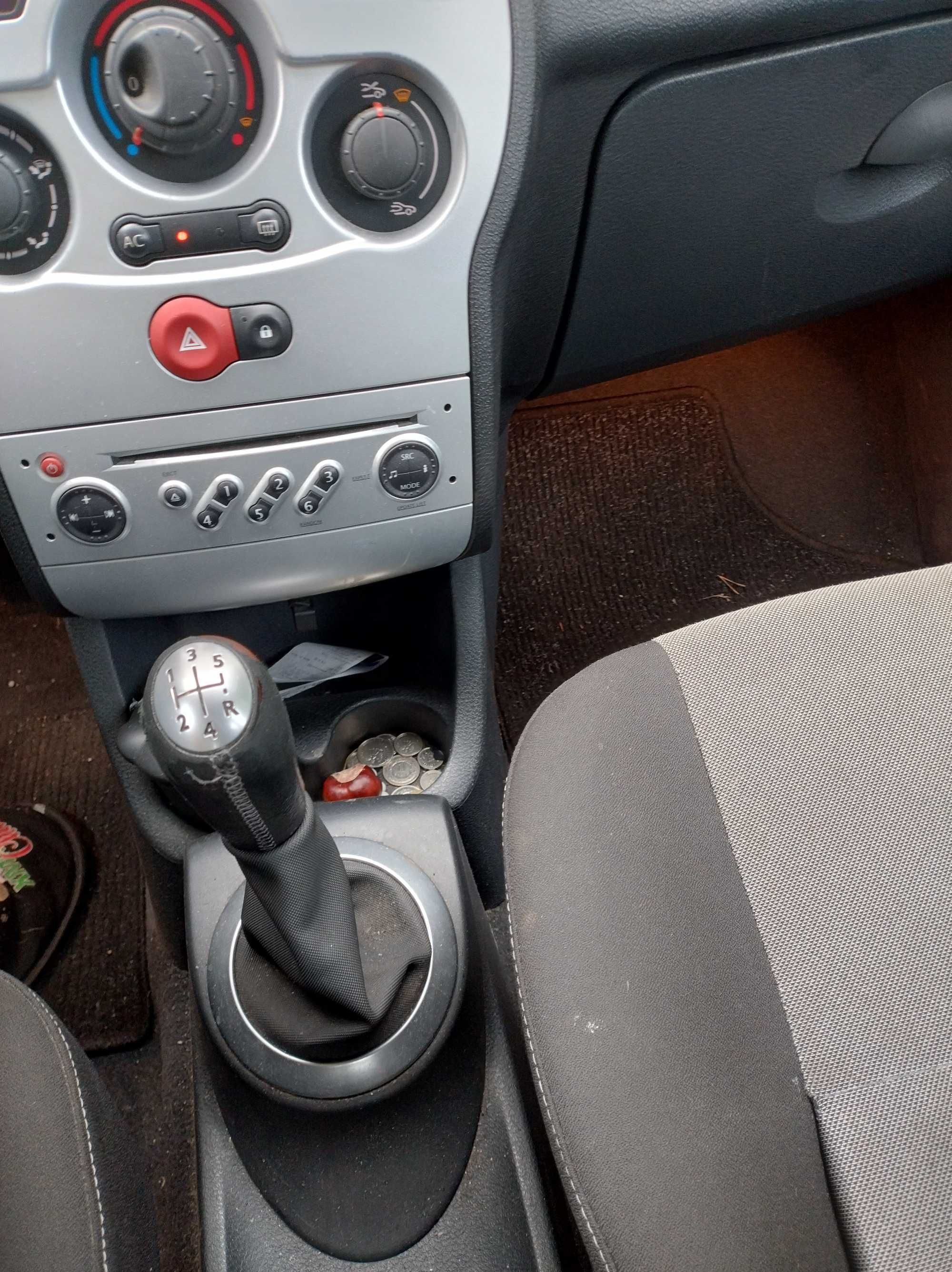 Sprzedam uszkodzony Renault Modus