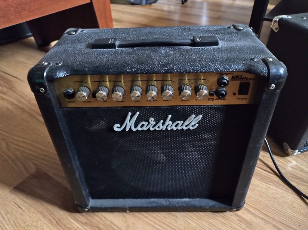 Wzmacniacz gitarowy Marshall MG15DFX