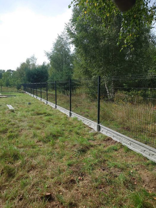 ogrodzenia ogrodzenie panelowe panele słupki brama furtka płot palety