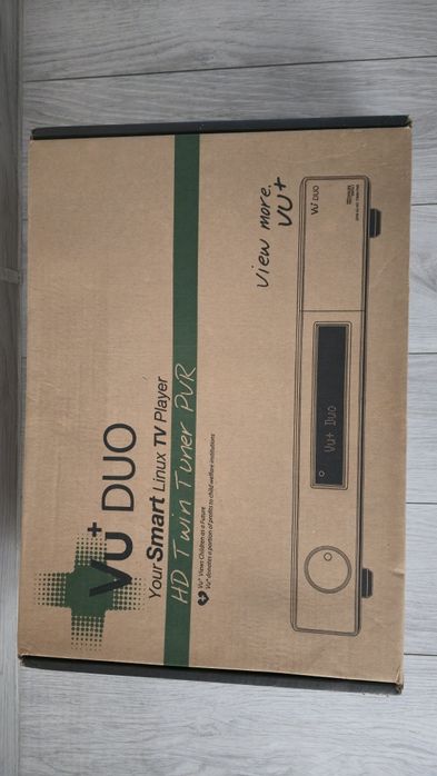 VU DUO Linux podwójny tuner satelitarny + HDD 1,5 TB