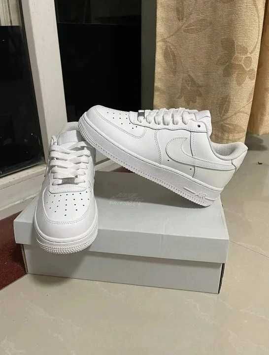 biały\AirF1*Nike nowy UnisexTrampki.40.5