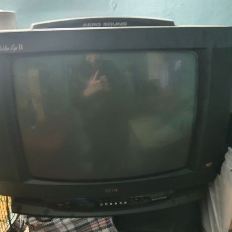 Телевизор рабочий и под ремонт