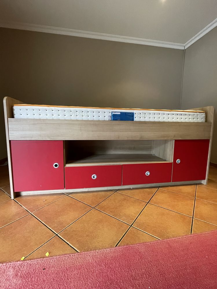 Cama individual criança