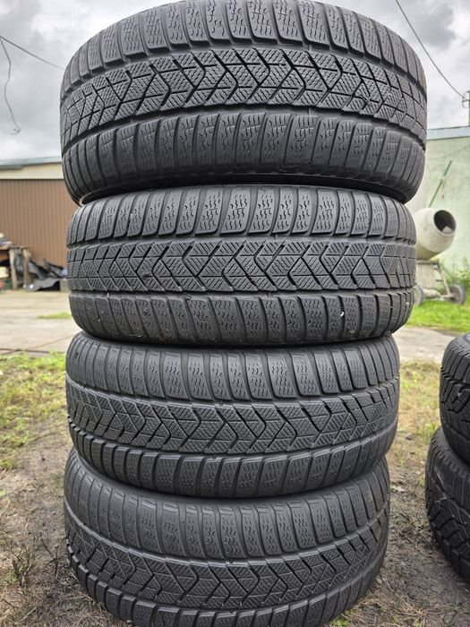 Opony zimowe 225/45R18 Komplet !