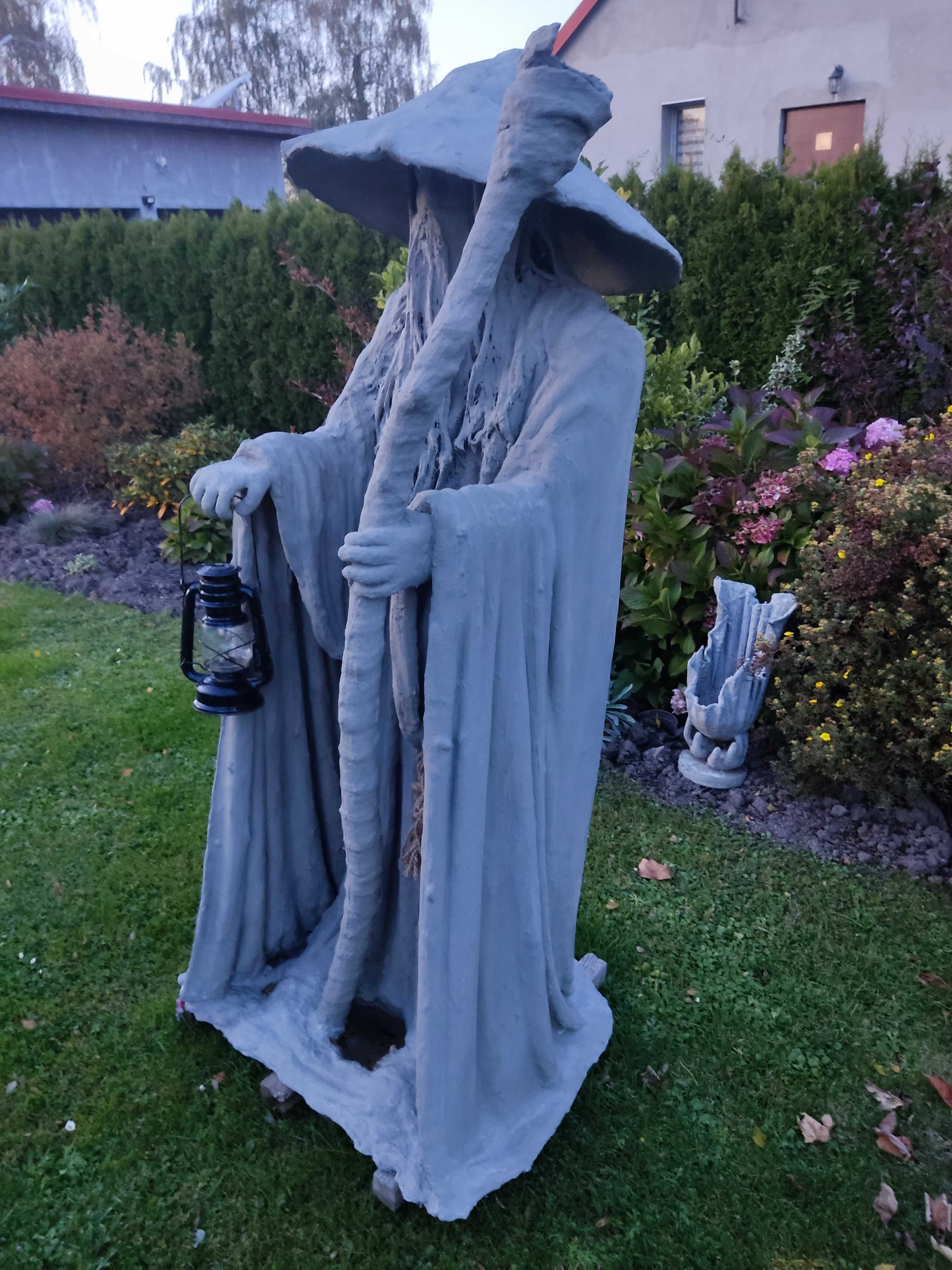 Gandalf szary duża figura ogrodowa z cementu